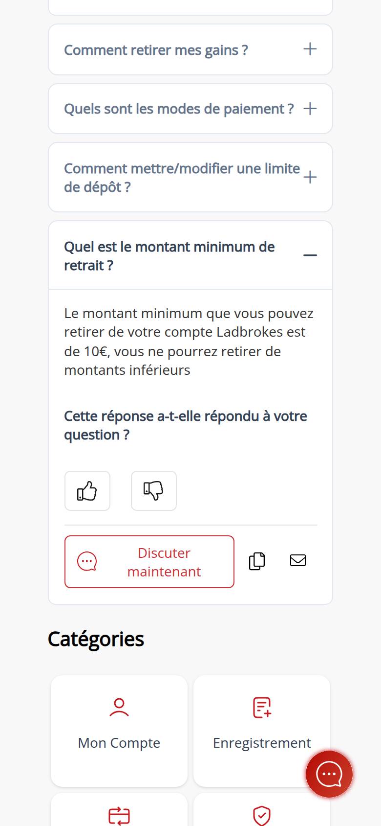 Helpcentrum van Ladbrokes Casino op een smartphone: rubriek stortingen en opnames, met het antwoord dat het minimumbedrag voor een opname 10 euro bedraagt